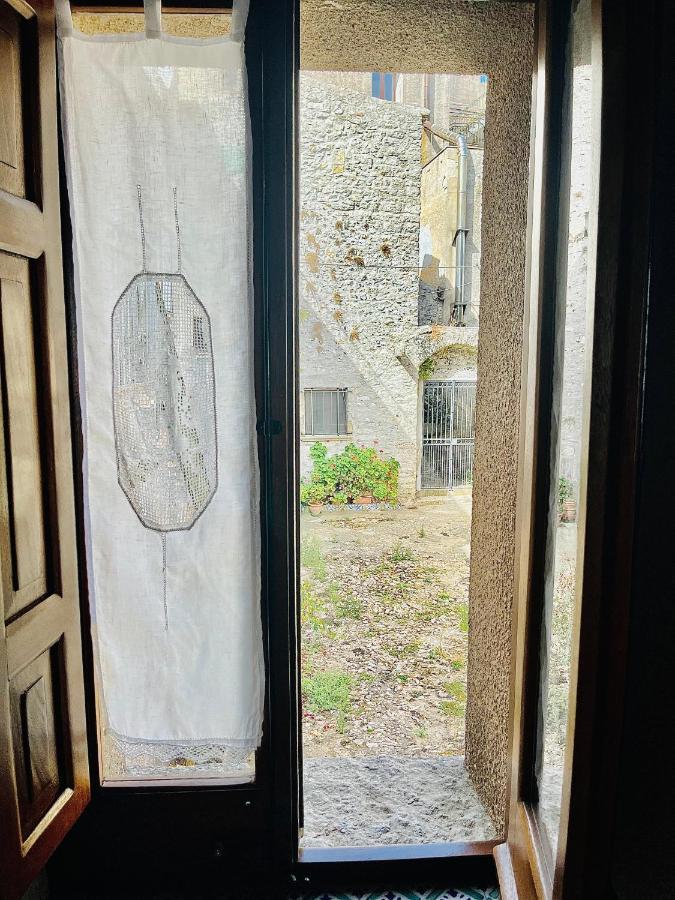 Cortile Padre Vincenzo Erice Exterior foto